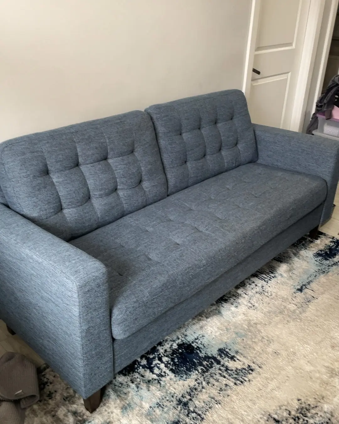Taryn's Moving Sale preview